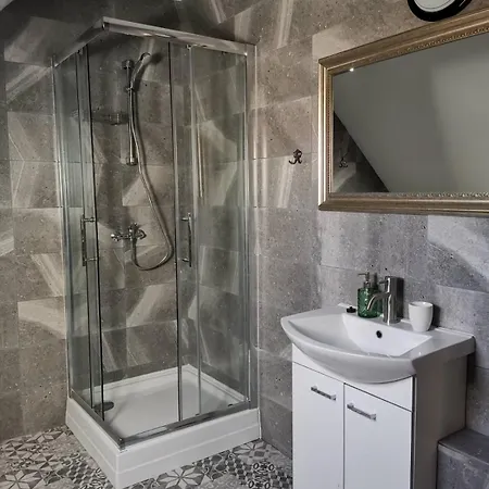 Aqua Panzio Apartment Heviz