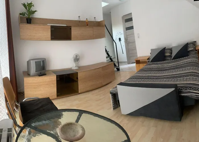 Aqua Panzio Apartment *